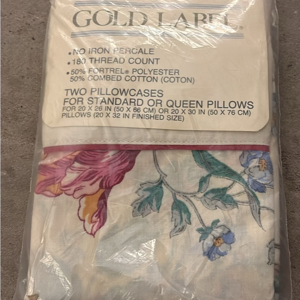 Canon floral print no iron Pillow Cases for Standard  or Queen  Pillows Vintage